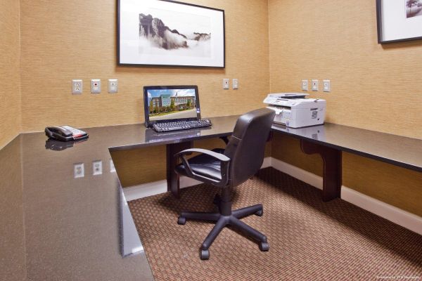 Holiday Inn MACON NORTH (Macon)